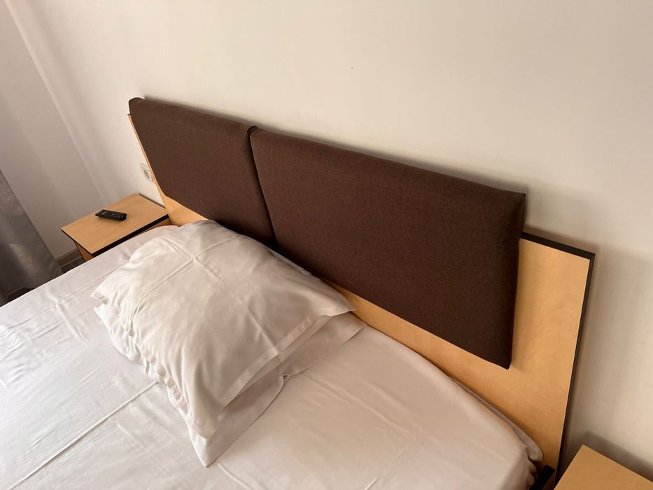 Dulap,pat ,și 2 noptiere