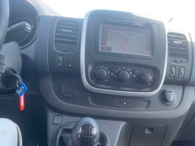 Opel Vivaro -Model Lung-2015