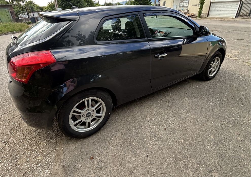 Продавам Kia Pro ceed