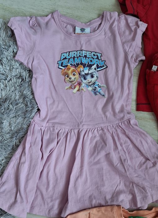 Детски лот дрехи подходящи за есенния сезон размер 104