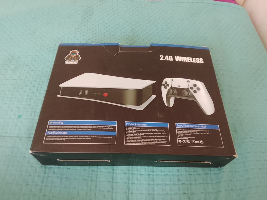 Продоется игравой приставка.15.000 игры есть