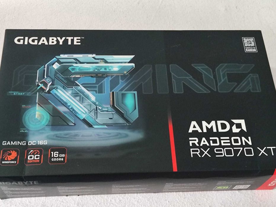 GIGABYTE Radeon RX 9070 XT GAMING OC 16GB GDDR6 256bit