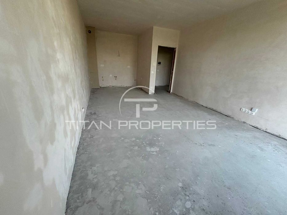 Продава се Двустаен апартамент в Пловдив, Христо Смирненски - 76 кв.м за 2750 €/кв.м - Снимка #1