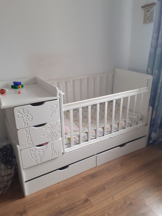 Продам детскую кровать бу