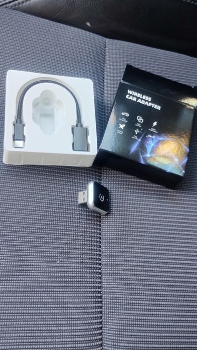 Безжичен адаптер за Android auto  и Car Play