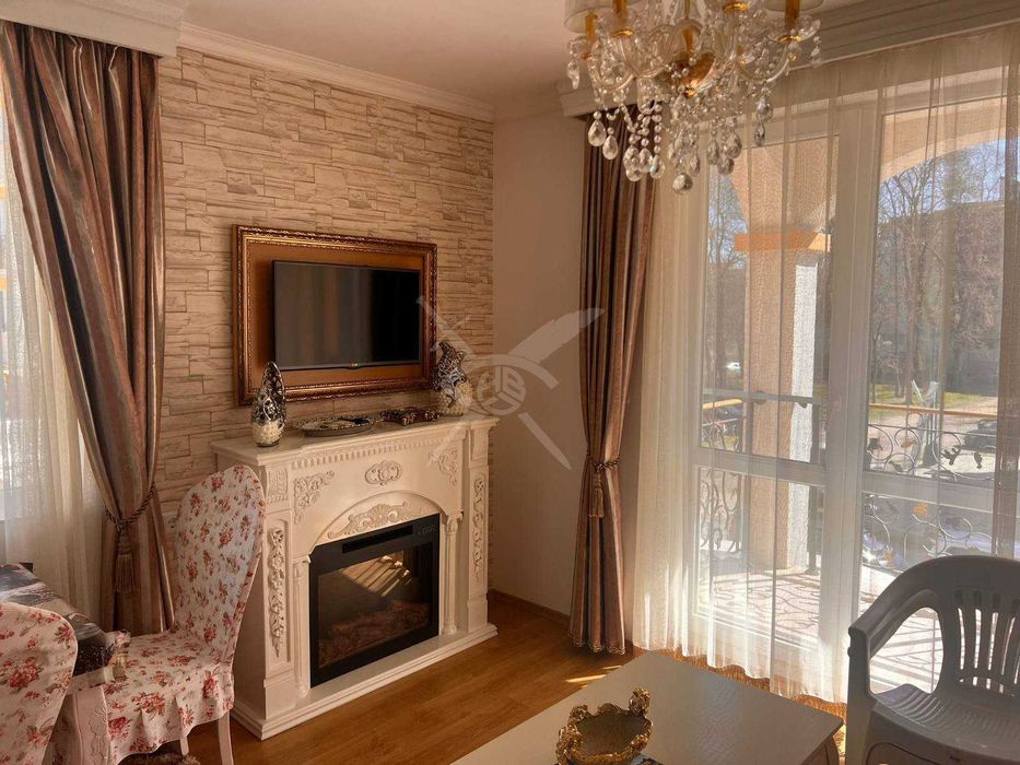 Продава се Тристаен апартамент в к.к. Слънчев бряг - 100 кв.м за 1750 €/кв.м - Снимка #6