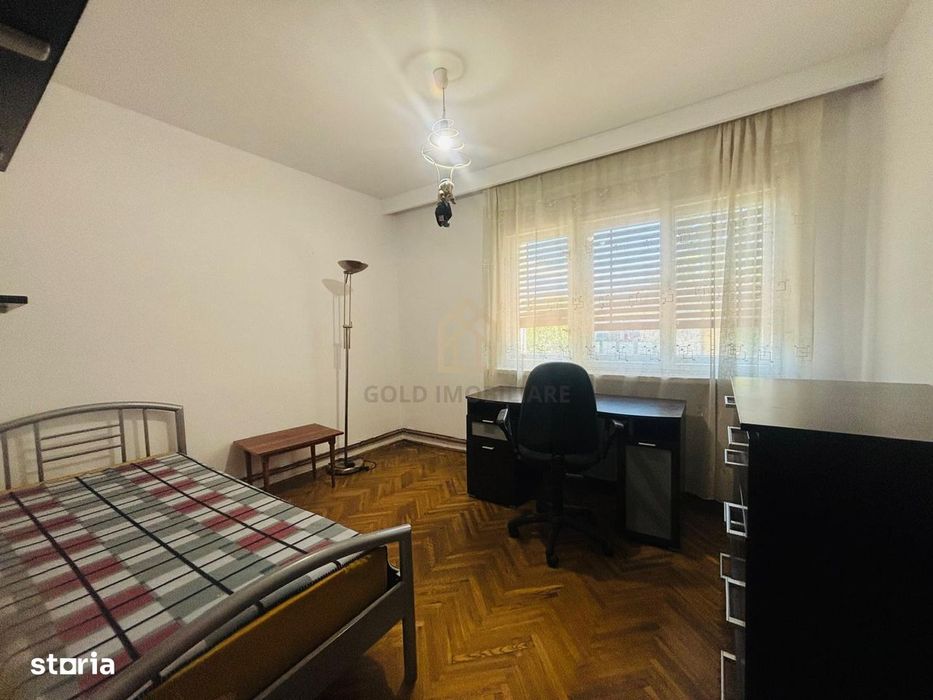 Apartament 3 camere de vanzare cu garaj — fotografia 3