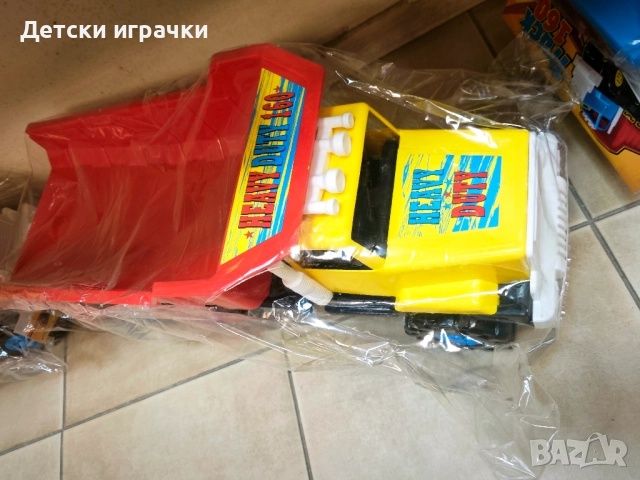 Детски Камион самосвал с подвижна каросерия 59см