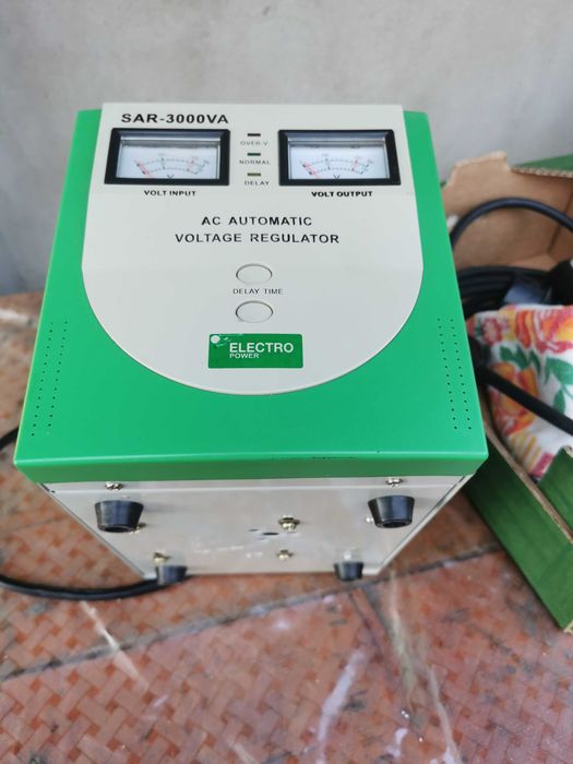 stabilizator tensiune SAR-3000VA
