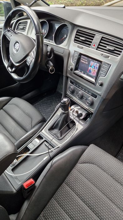 Vând Volkswagen golf 7