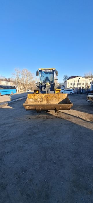 Услуги фронтального погрузчика