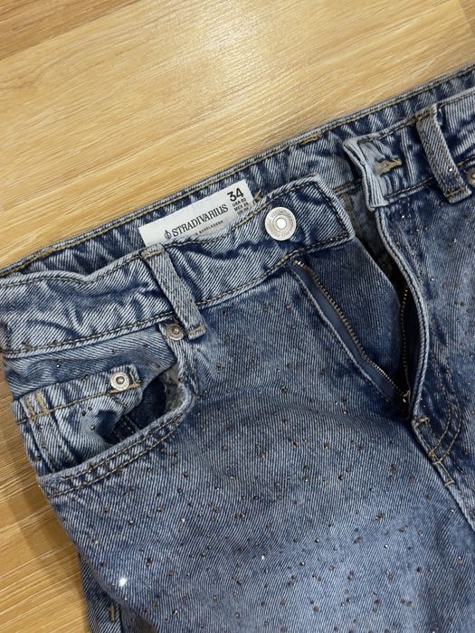 Дънки Armani Exchange, Boss, Stradivarius