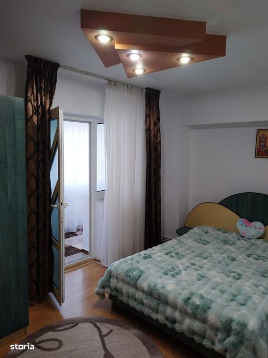 3 camere Dorobanți-70,5mp-balcon-bloc 1983,mobilat,aproape parc/A7