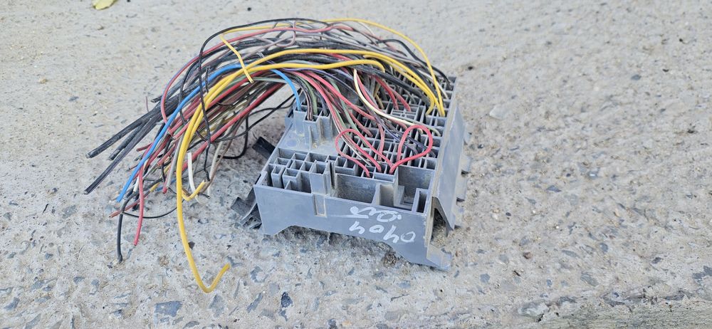 Блок предохранителей на Опель вектра А