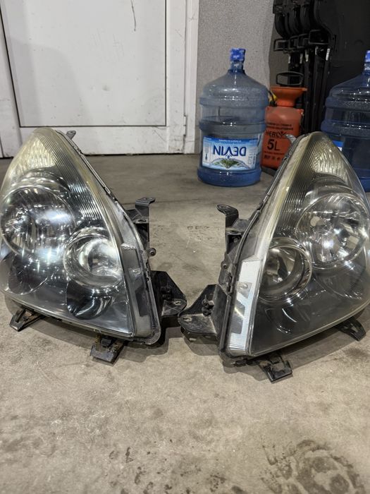 Фарове за Toyota corolla verso