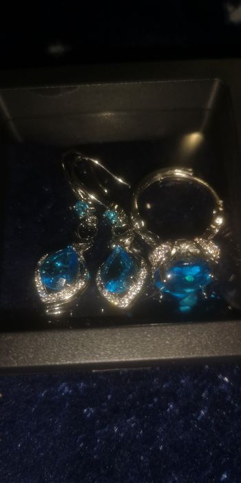 Set bijuterii din argint 925 cu pietre albastre – cercei + inel