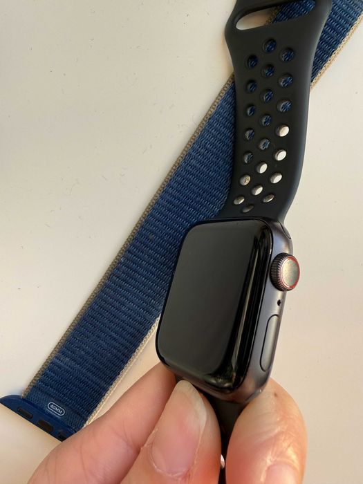 Apple Watch series 6 Nike Black 40mm 32GB