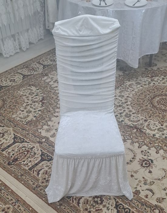 Продам  стуля и чехолымен бар