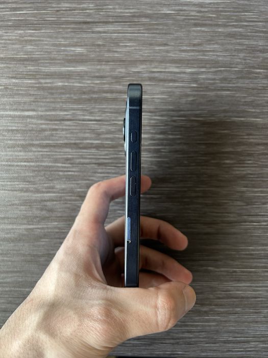 iPhone 15 pro, 128гб