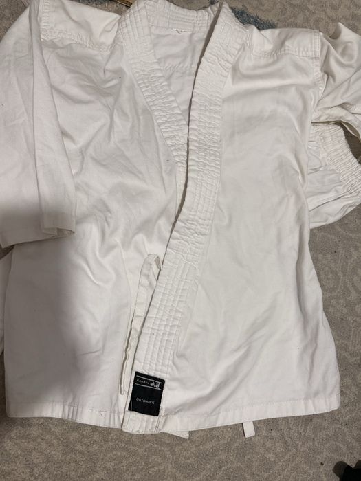 продам кимоно 3000т