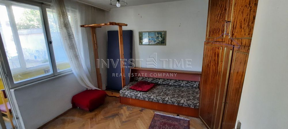 Продава се Четиристаен апартамент в Варна, Нептун - 120 кв.м за 1717 €/кв.м - Снимка #9