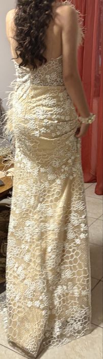 Продавам официална рокля