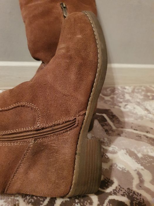 Стильные осенние сапоги