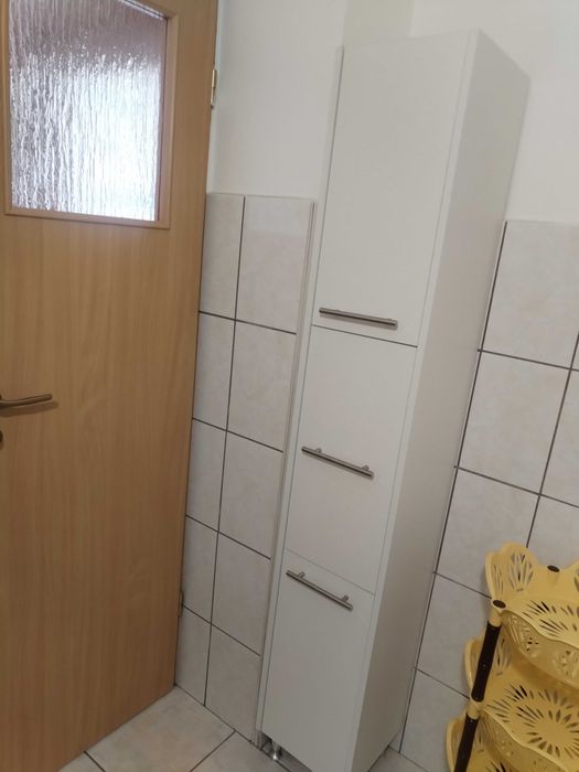 Vând mobilă bucătărie și baie