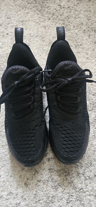 Дамски маратонки Nike Air Max 270