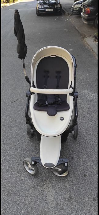 Количка Mima,бяла,с леки следи от употреба!