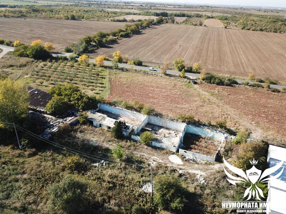 Продавам 2бр. парцели 15660кв.м. зад село Боянци, общ.Асеновград