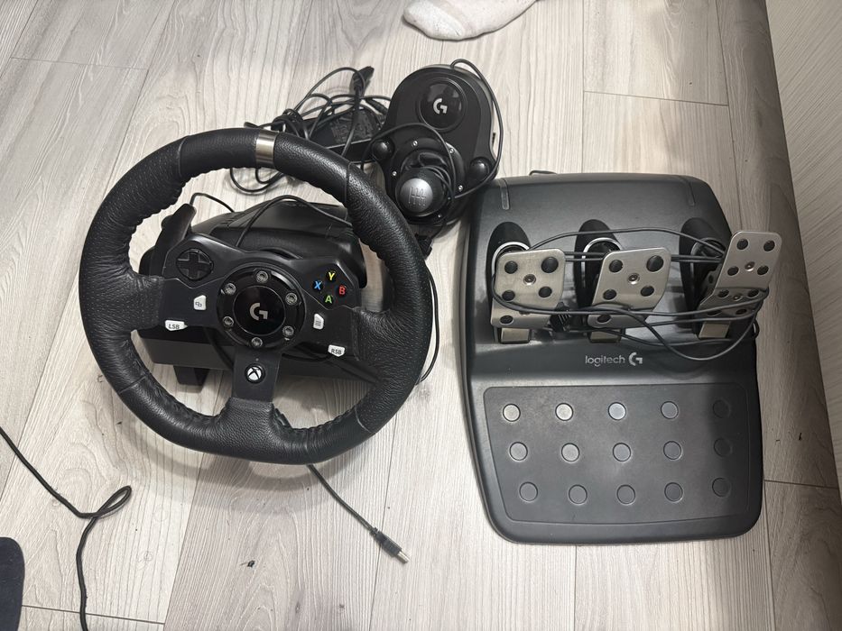 Logitech G920 + pedale + schimbător Logitech | PC / Xbox
