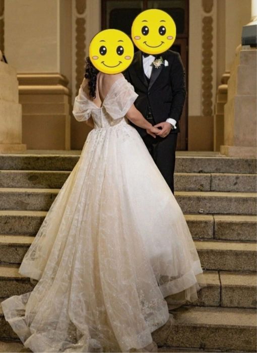 Rochie de mireasa cu trena si corset