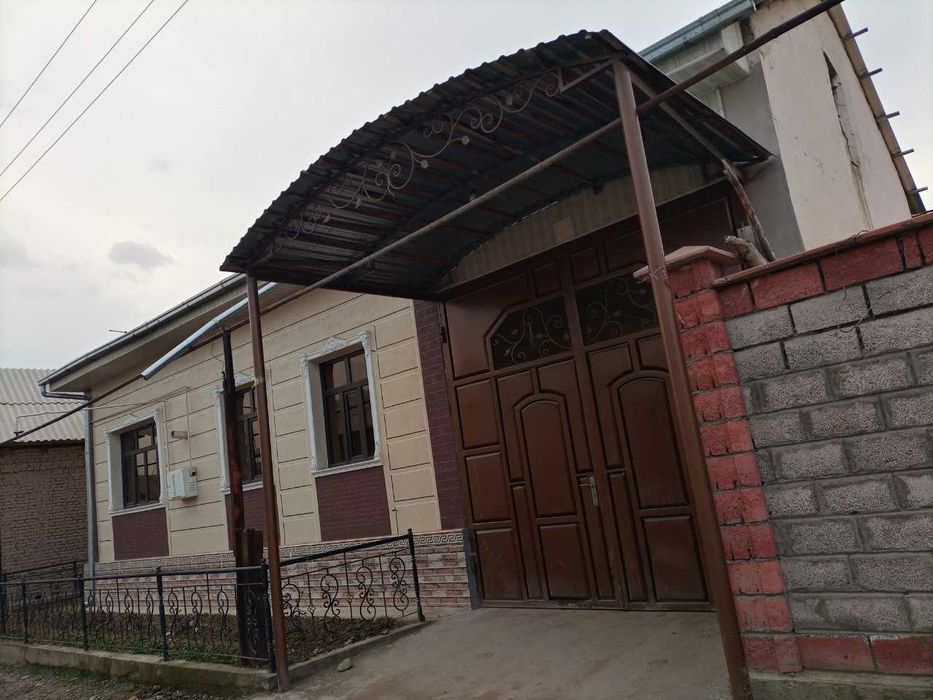 21 sotixli uy sotiladi