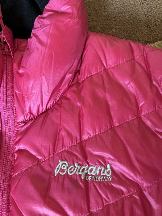 Дамско яке Bergans