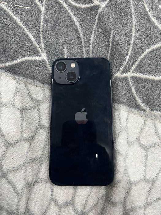 Продам айфон 13 в идеальном состоянии