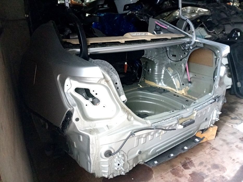 Задняя часть Toyota Camry 55