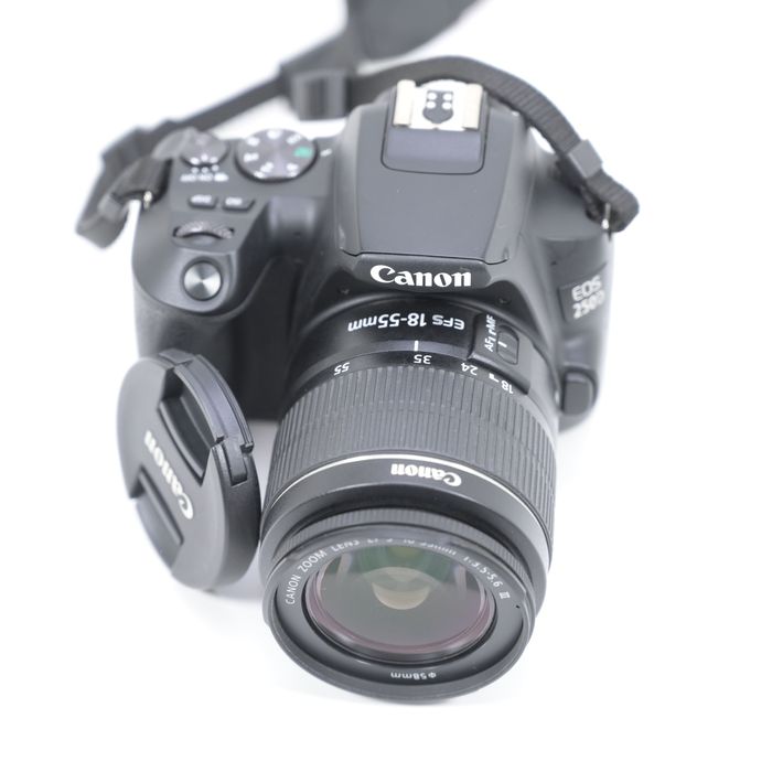 Canon EOS 250D + Obiectiv 18-55 mm
