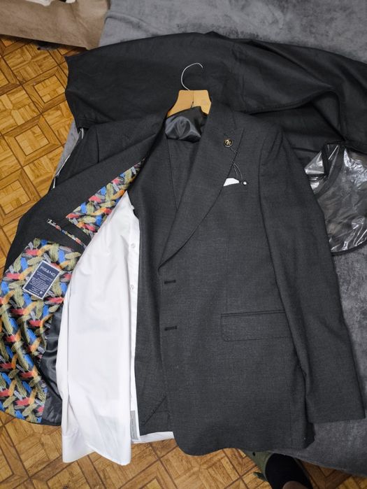 Продам свадебный костюм