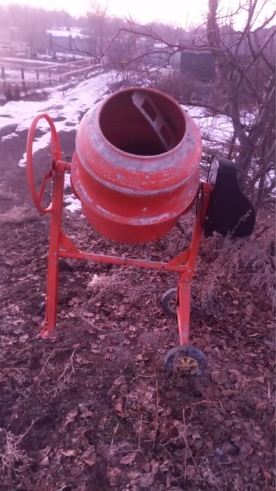Бетономешалка б/у 180л