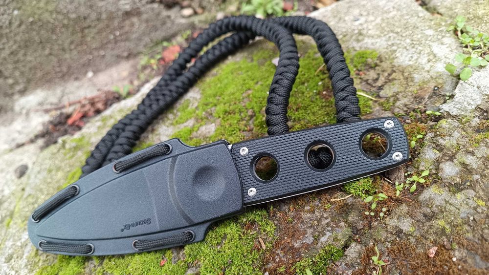 Плетен нож за врат