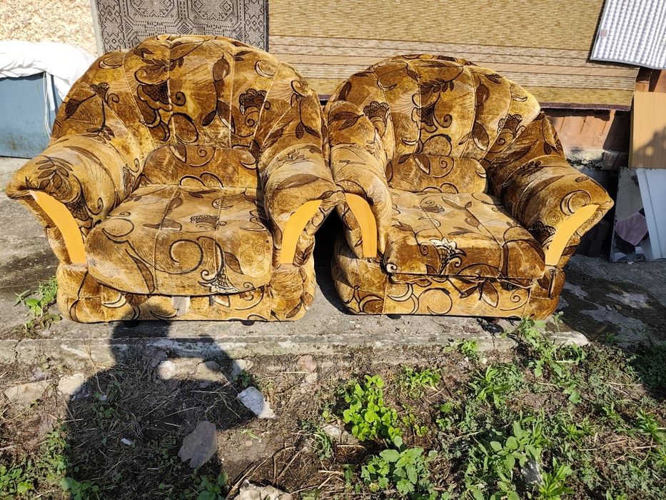 Продавам два фотойла запазени. Няма скъсано и захабено