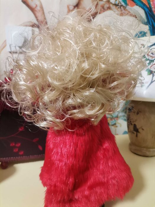 Красива колекционерска кукла MF 32 см