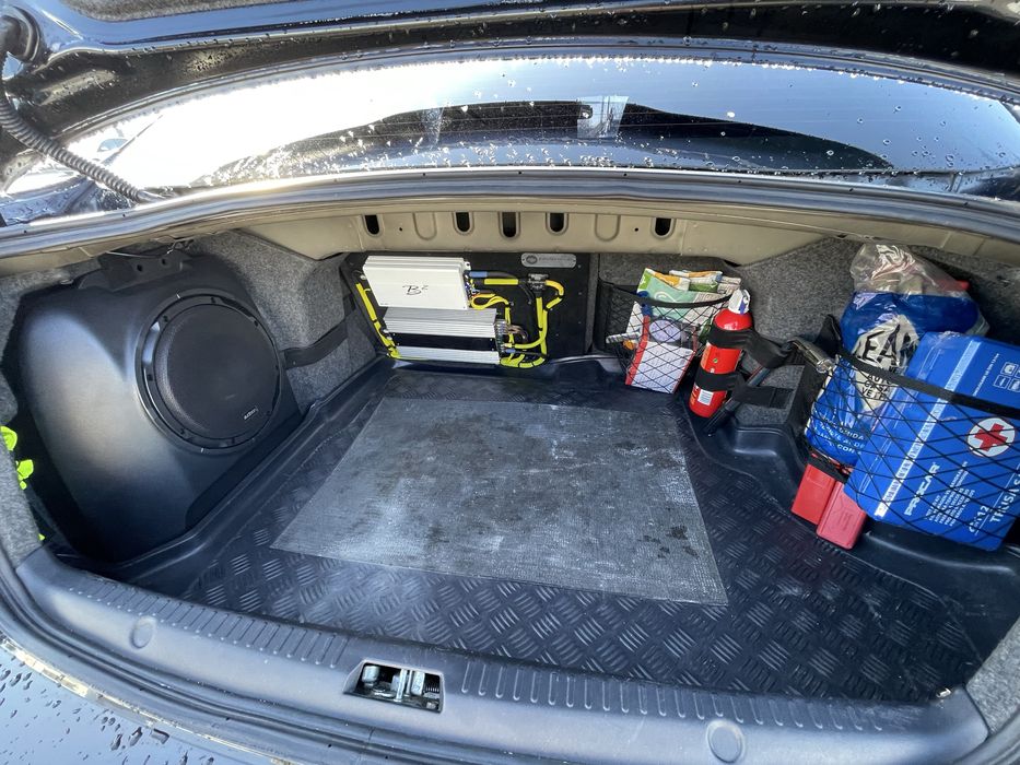 Vand Mitsubishi Lancer cu multe imbunatatiri