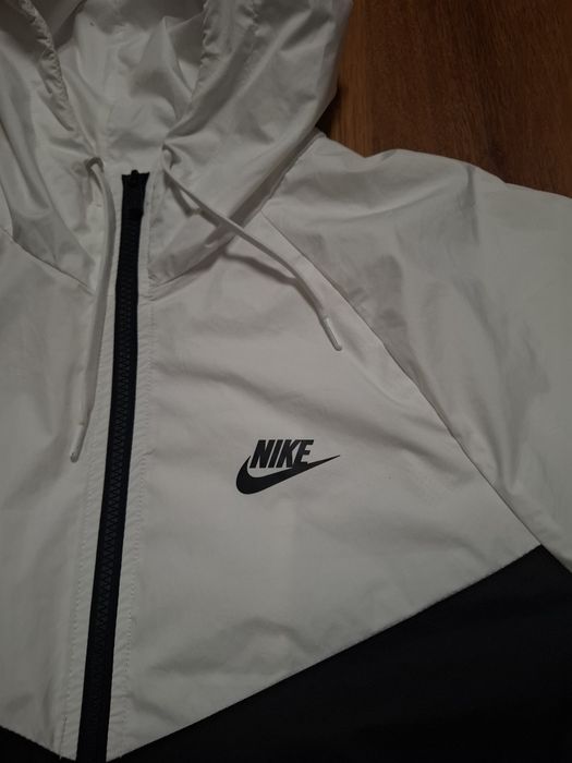 Nike дамско яке M размер.