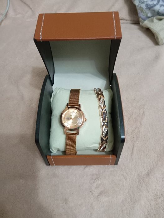 Золотые часы продам