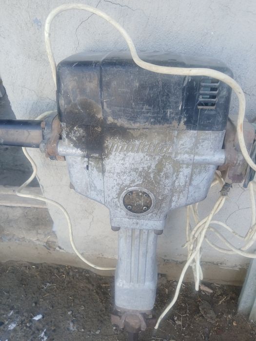 Adboynik xolati yaxshi rossiyski