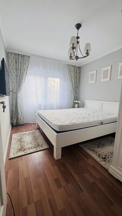 Inchiriez apartament 2 camere Micro 17