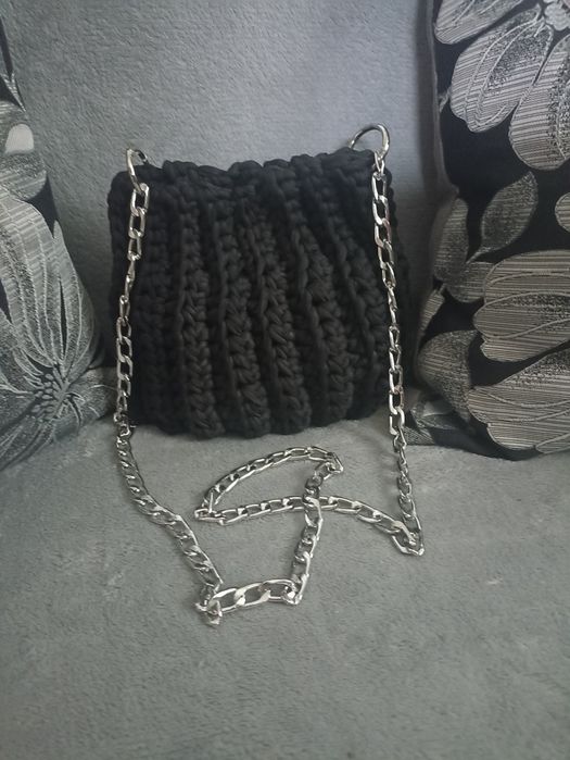 Ръчно плетени дамски чанти