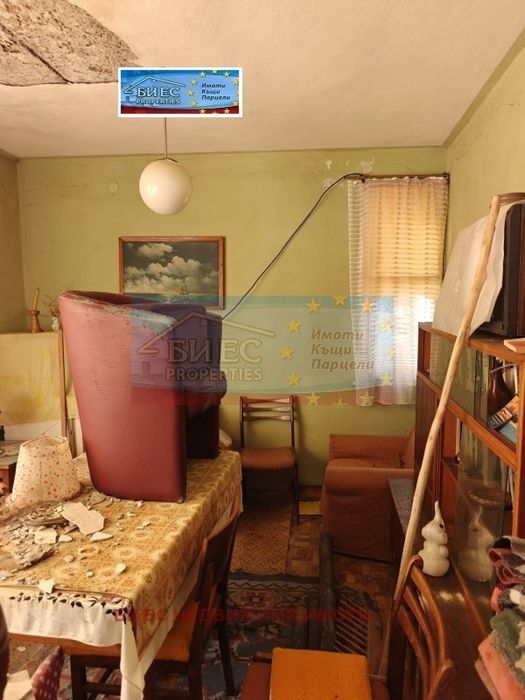 Продава се Къща в с. Гигинци, Област Перник - 100 кв.м за 900 €/кв.м - Снимка #4